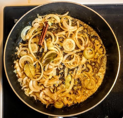 fried onions for pilau rice recipe