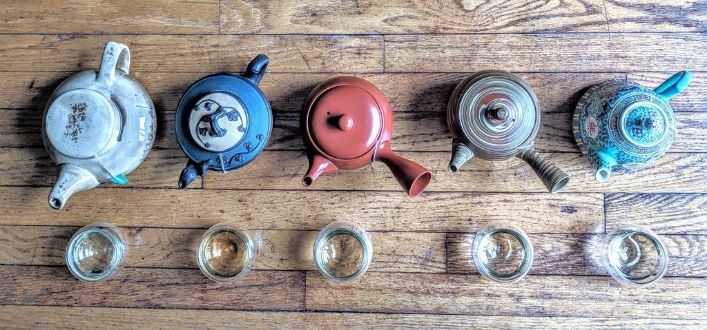 Who exactly is drinking tea?