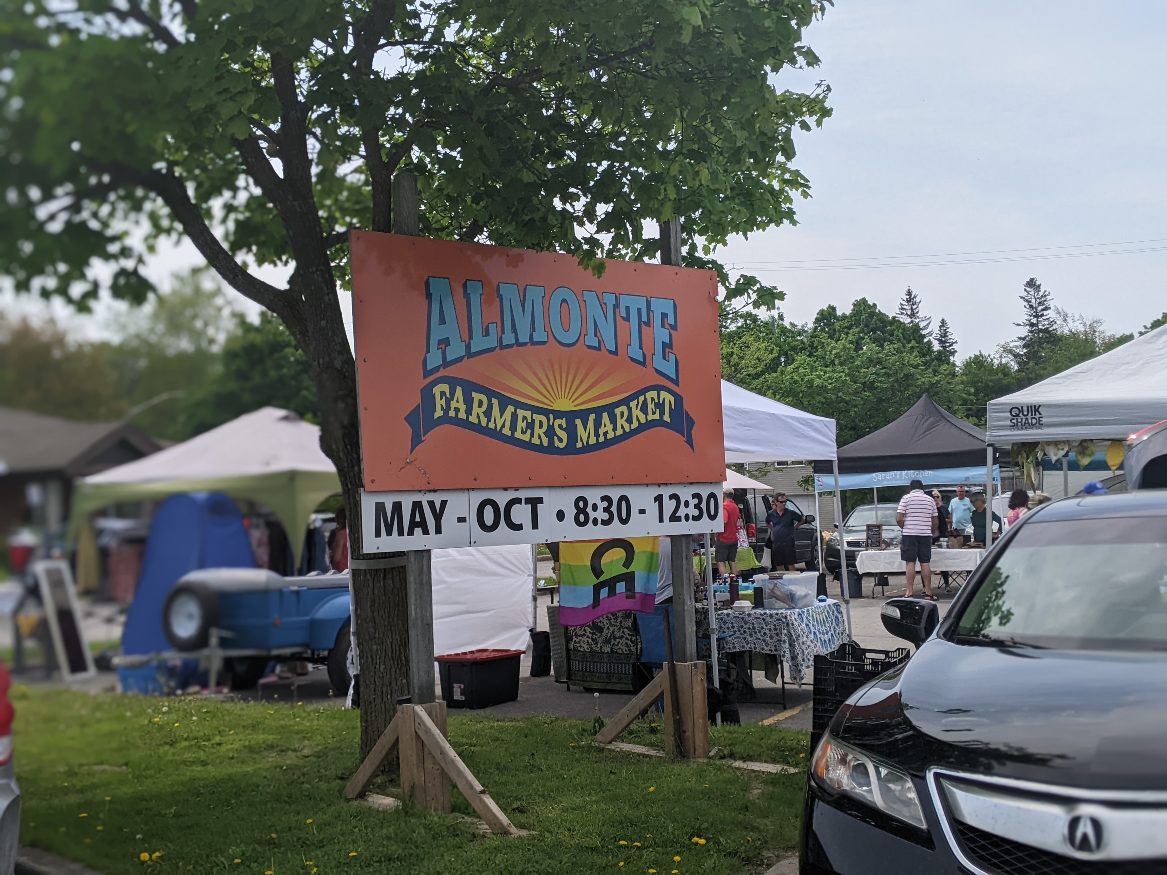 How cute is the Almonte farmers market?