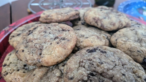 Platter of nutell hazel nutl spread stuffed cookies.
